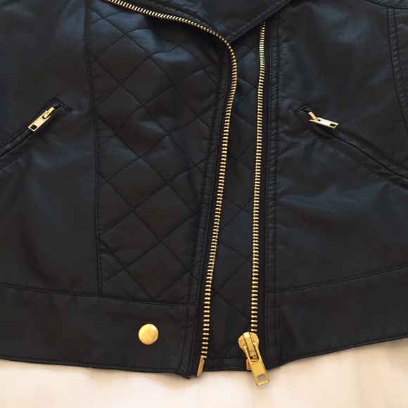 Forever 21 Motorcycle Style Vest w/Gold Detailing - Picture 3 of 8